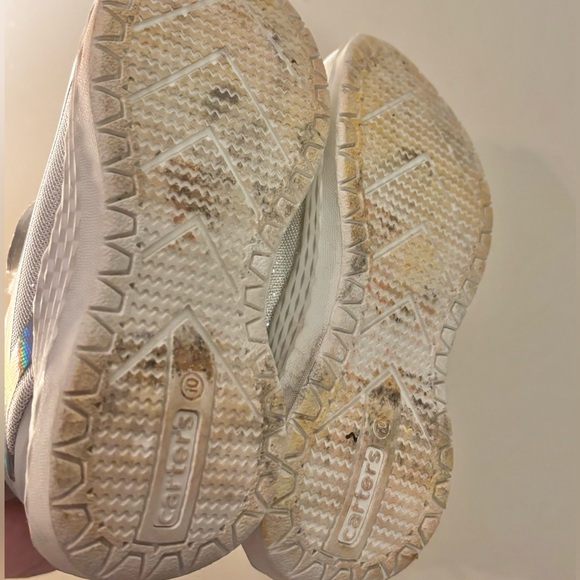 Carter’s shoes size 10 - Picture 4 of 4